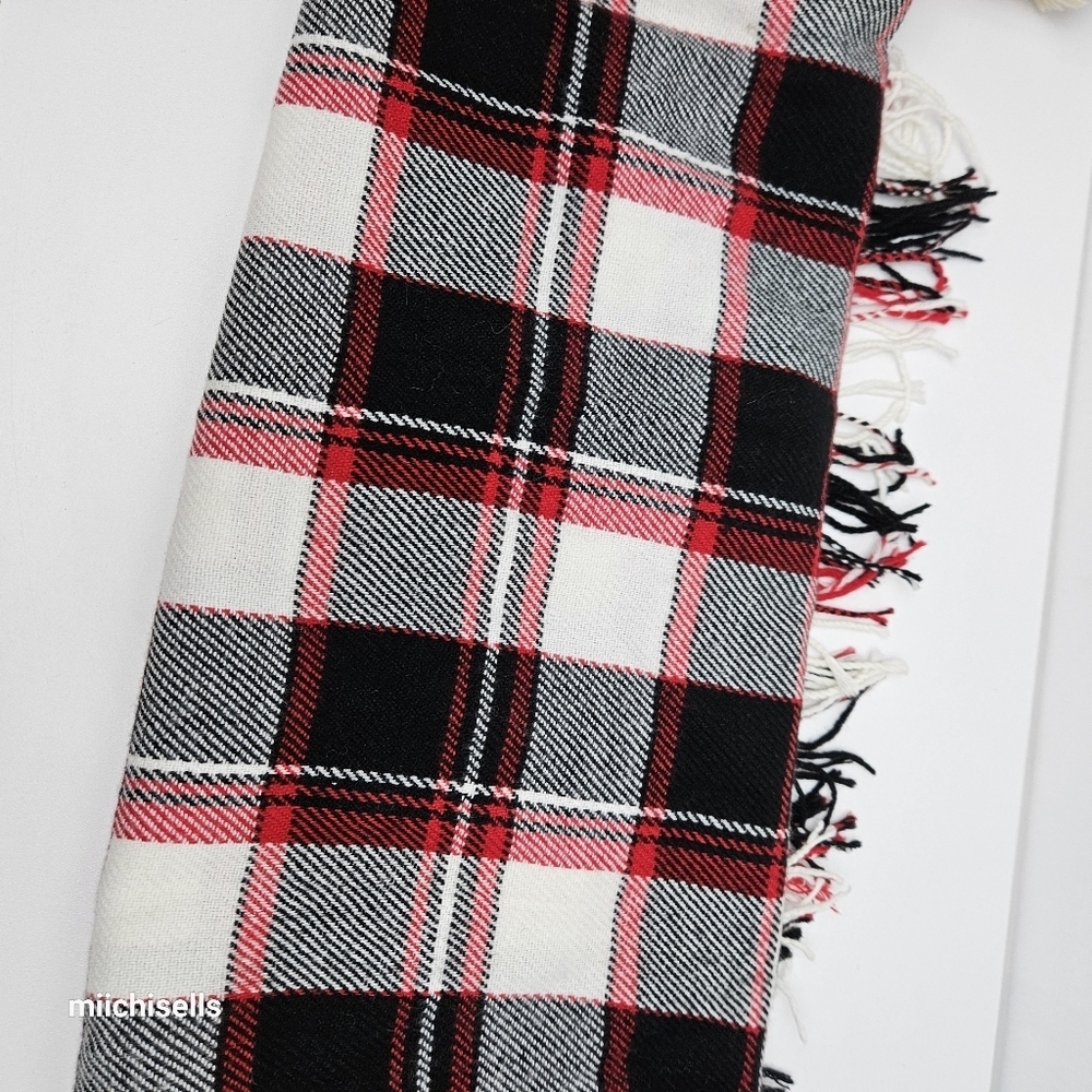 Scarfs - Picture 6 of 7